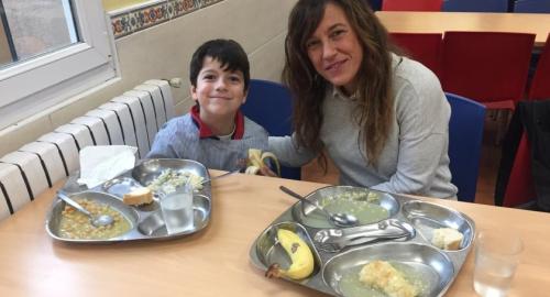 jornada de puertas abiertas del comedor para las familias del colegio esclavas