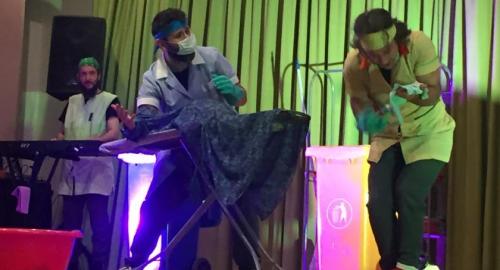 alumnos de infantil del colegio esclavas disfrutan de una tarde de teatro